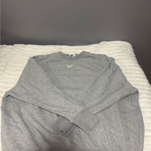 Nike Men's Light Gray Crewneck Sweater